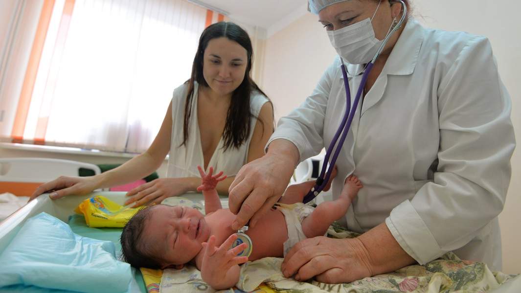 Роддом, первенец, роженица, младенец