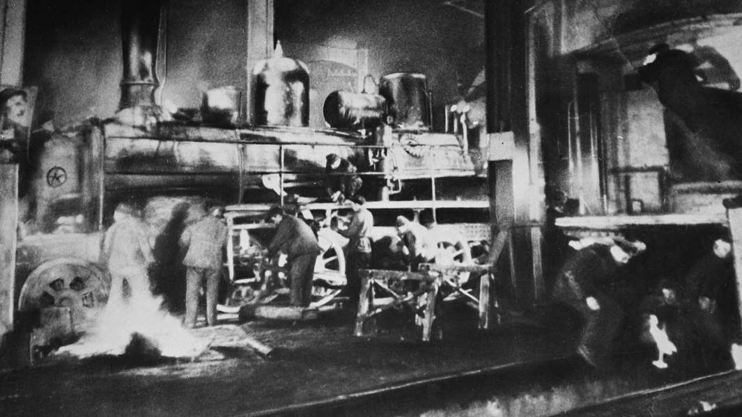 Субботник в железнодорожном депо Москва-сортировочная 12 апреля 1919 года