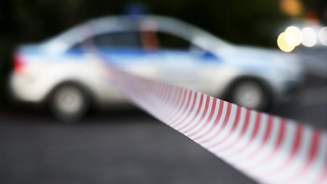 Автомобиль полиции на месте проишествия