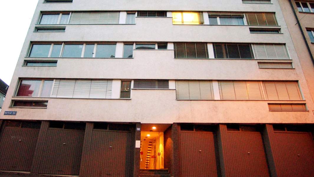 Здание в Цюрихе, в котором находится клиника Dignitas