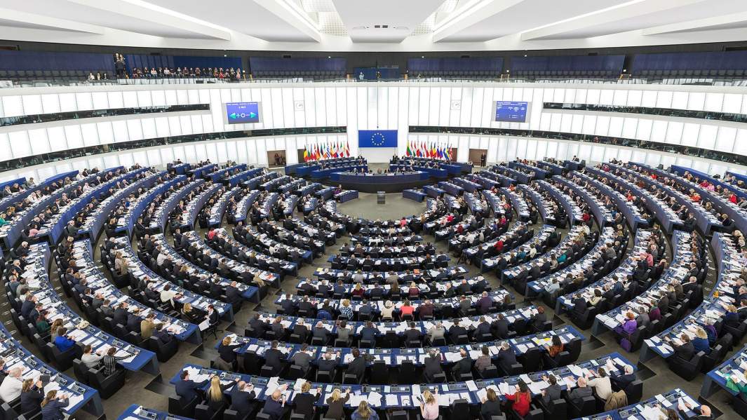 Зал заседаний Европейского парламента в Страсбурге
