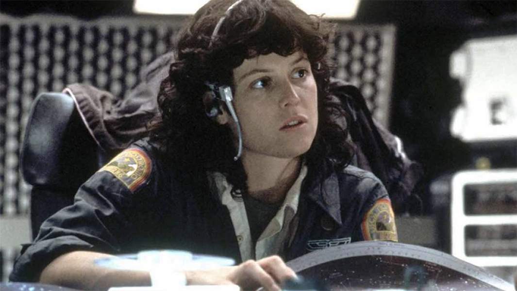 Актриса Сигурни Уивер в роли Рипли Эллен 