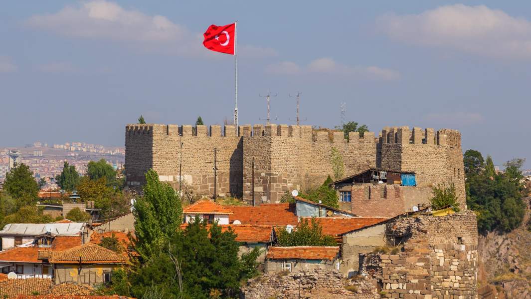 Главная достопримечательность города - замок Анкары 