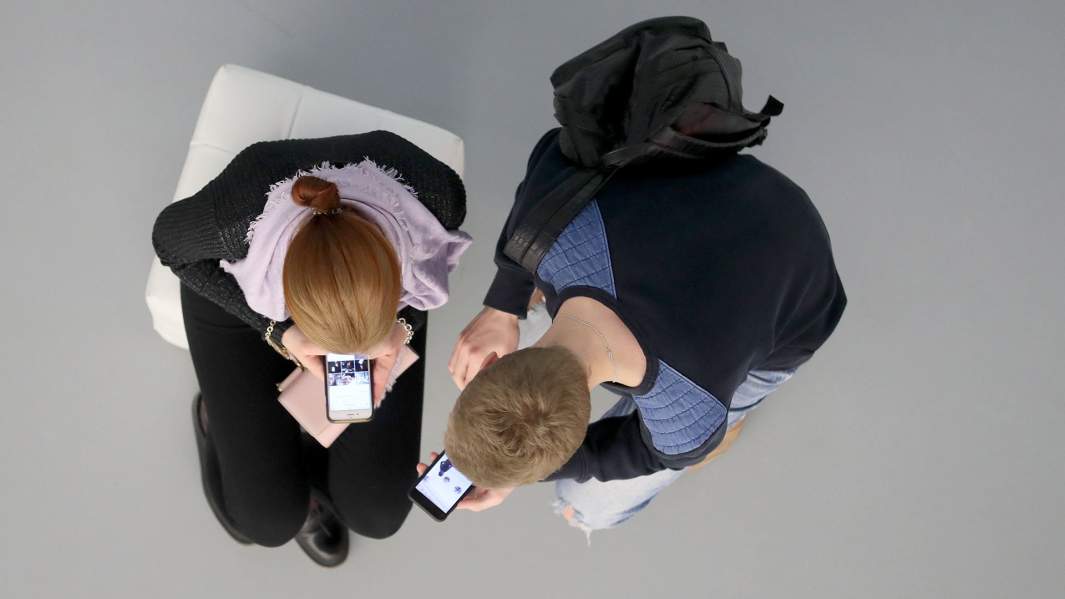 соцсети  телефон