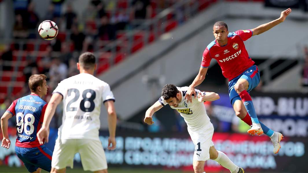 Матч чемпионата России по футболу между командами ЦСКА (Москва) и «Крылья Советов» (Самара)