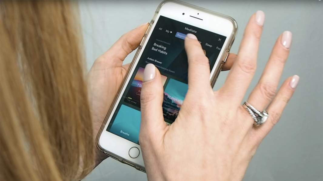 Обзор приложения Calm на одном из каналов YouTube