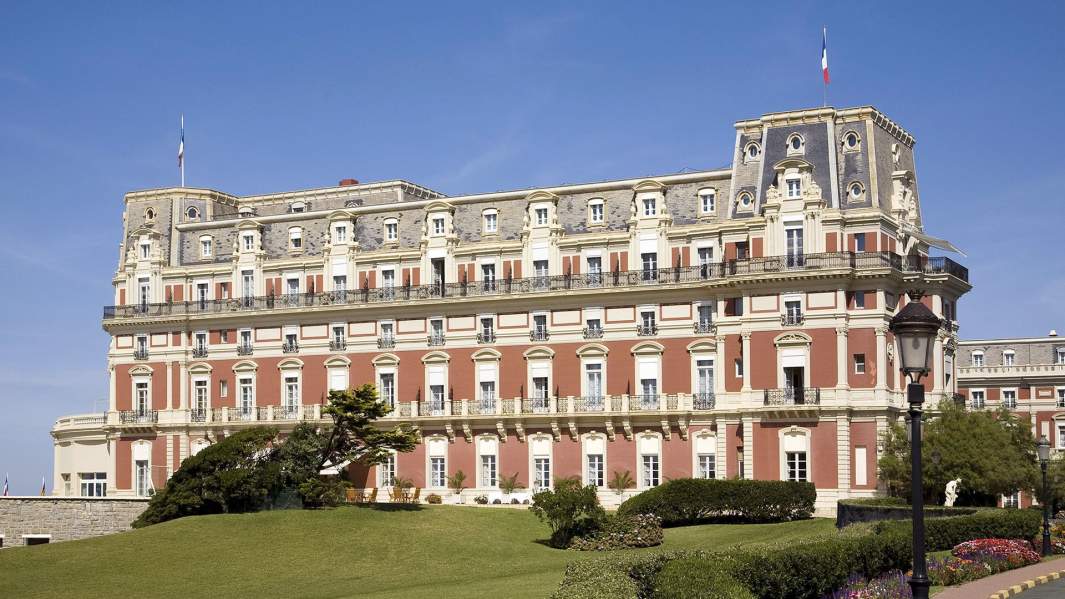 «Отель дю Пале» (Hotel du Palais) в Биаррице