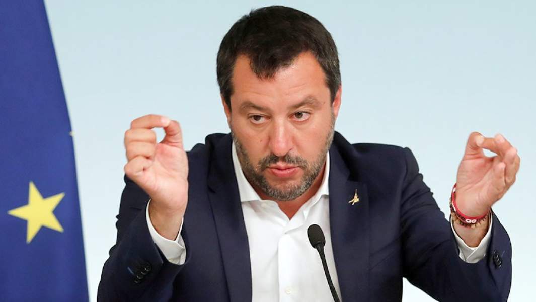 Вице-премьер Италии Маттео Сальвини на пресс-конференции после заседания кабинета министров в Риме