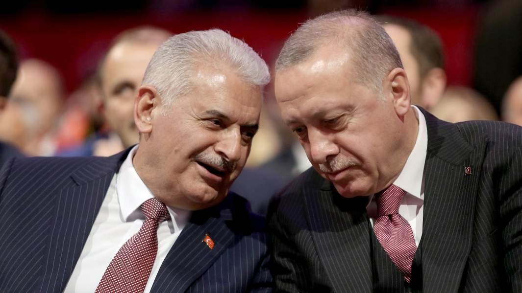Президент Турции Реджеп Эрдоган и кандидат в мэры Стамбула Бинали Йилдирим