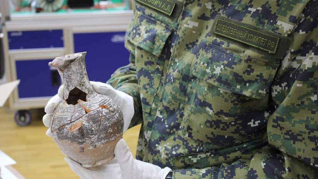 Древнегреческий кувшин для вина, обнаруженный у двух жителей Севастополя