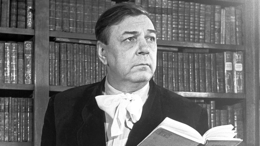 Художественный руководитель Московского государственного театра эстрады Николай Смирнов-Сокольский