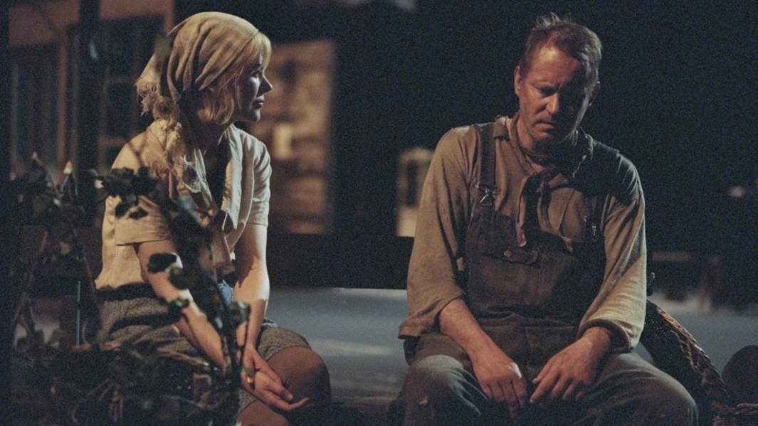 Кадр из фильма «Догвилль»