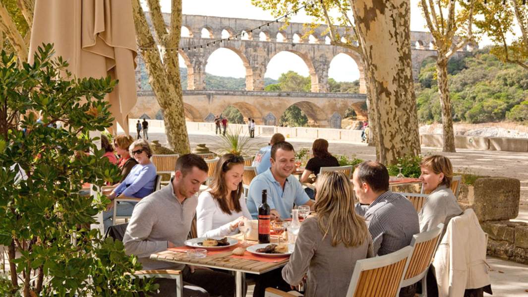 Франция Монпелье ресторан вино