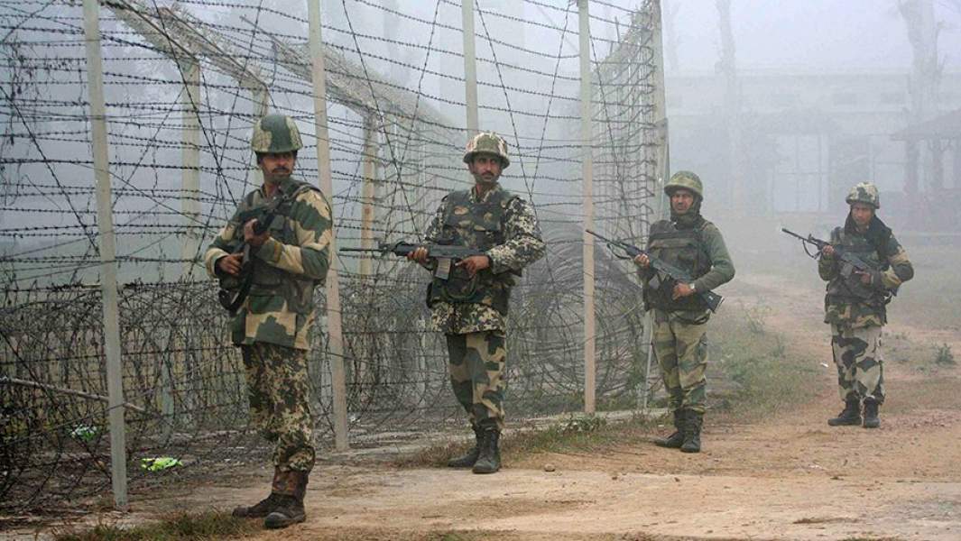 Патруль вооруженных сил Индии на индо-пакистанской границе