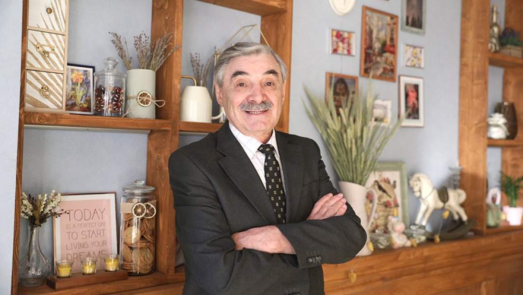 Актер Александр Панкратов-Черный — о пользе комедии, подрывной деятельности и работе на нефтяной вышке