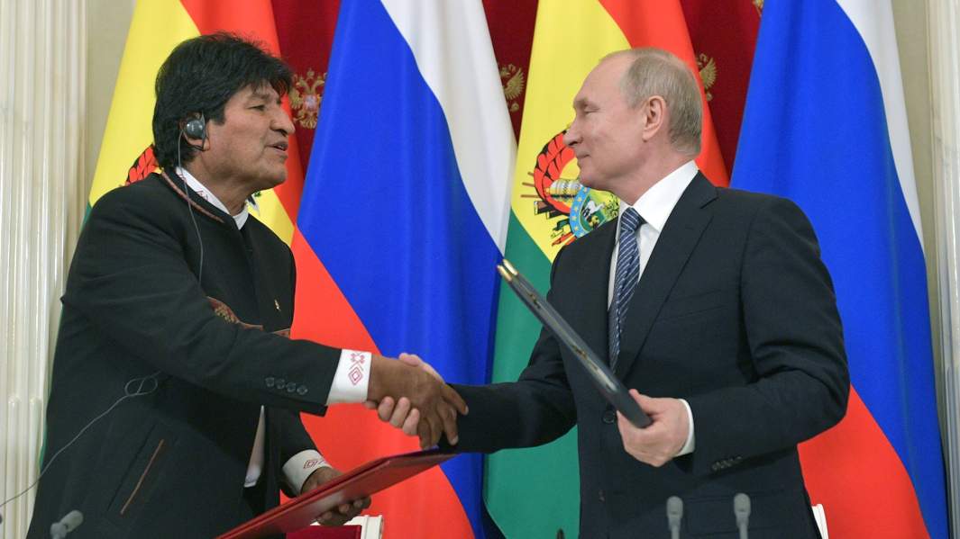 Эво Моралес и Владимир Путин