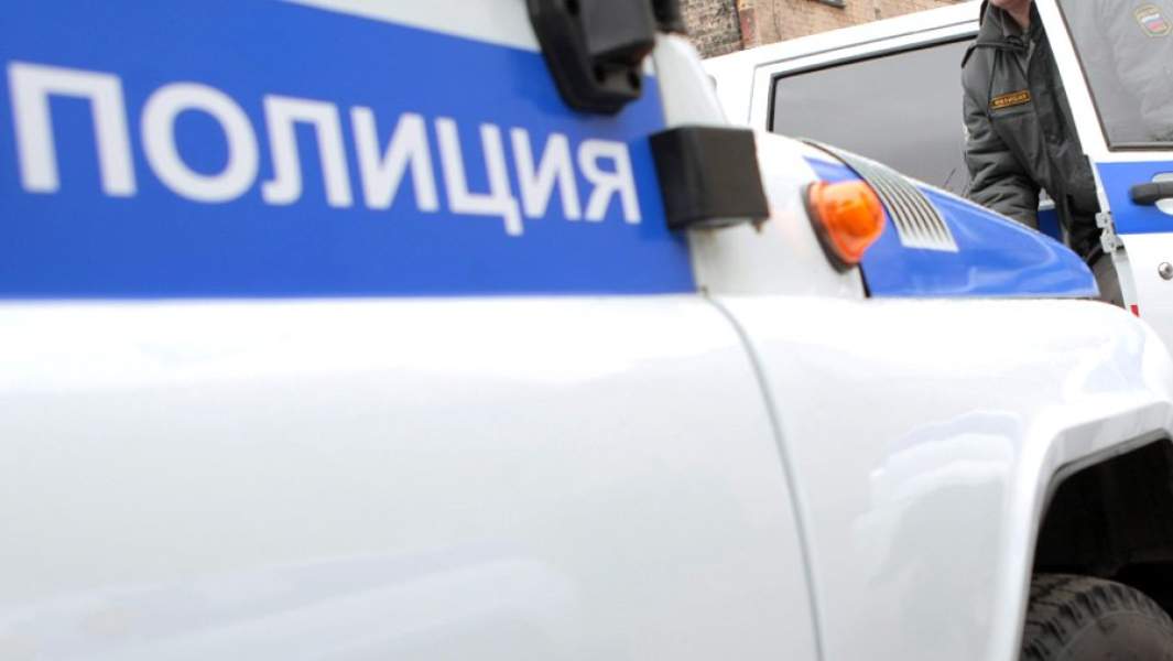 полицейский автомобиль 