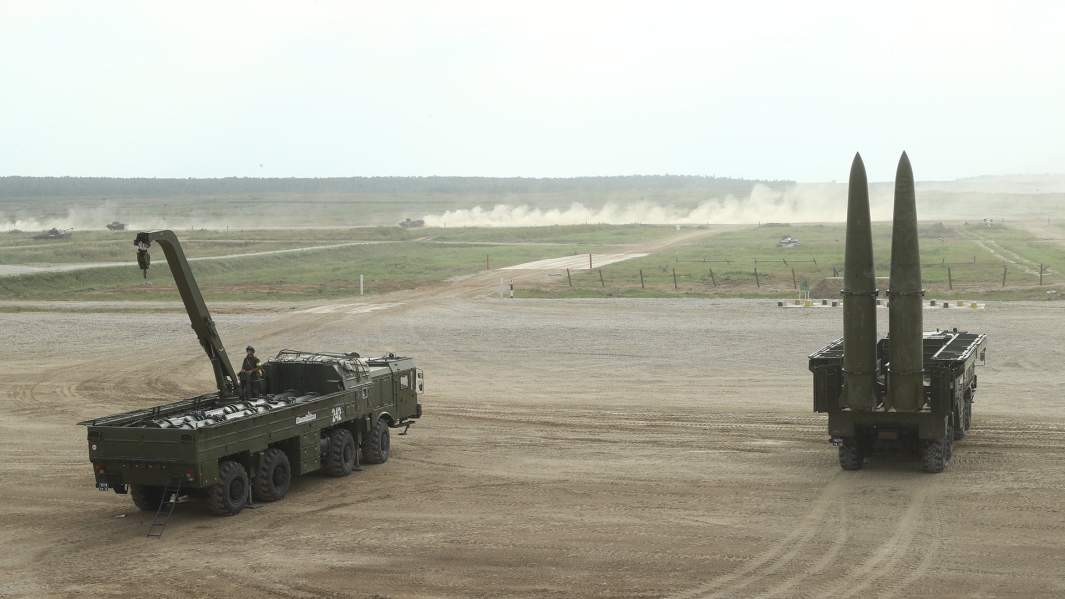 Оперативно-тактический ракетный комплекс Искандер