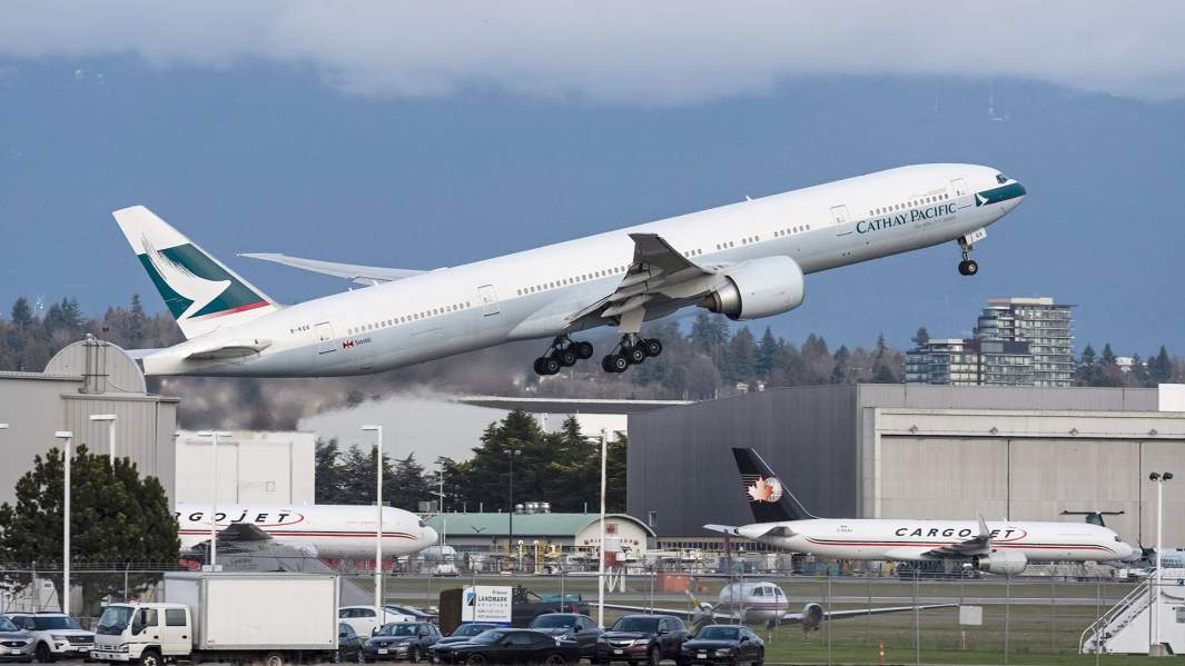 Авиалайнер гонконгских авиалиний Cathay Pacific Group