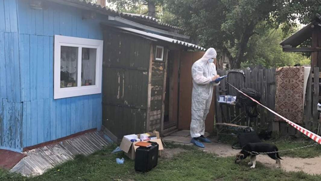 Следователи на месте убийства в селе Патрикеево