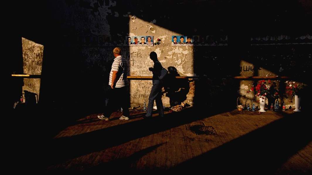 В спортивном зале школы № 1 в Беслане