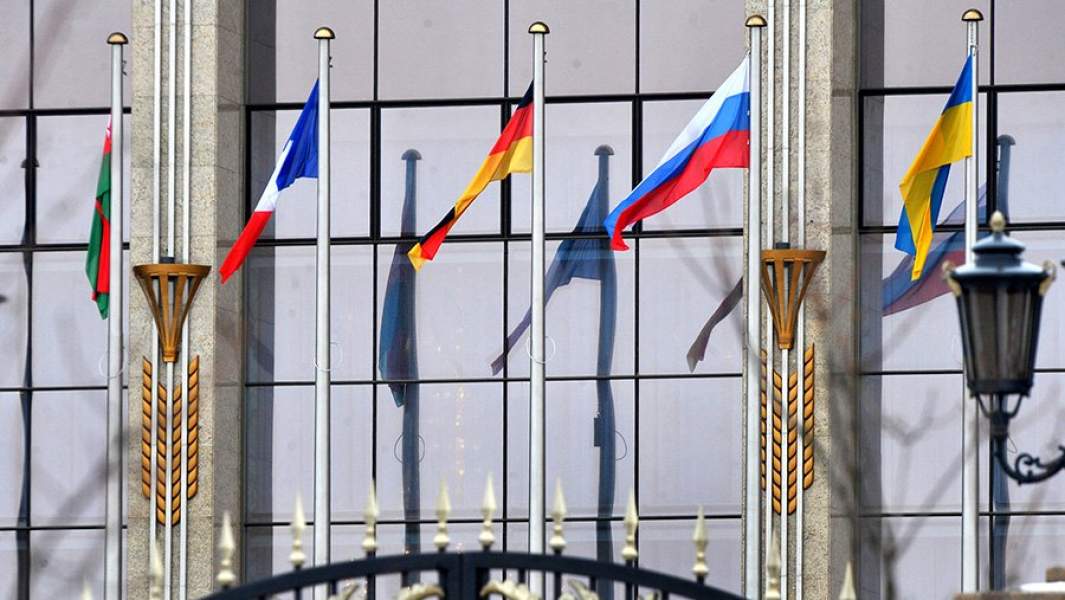 Здание Дворца Независимости в Минске, где проходило заседание в «нормандском формате» по урегулированию кризиса на юго-востоке Украины. 11 февраля 2015 года