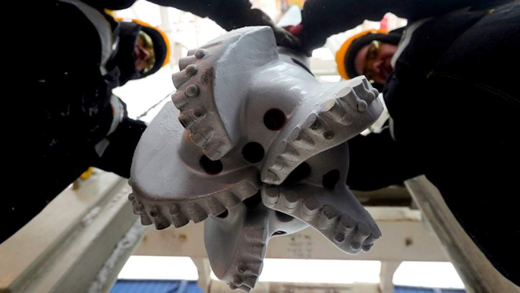  Бур буровой установки на Хатангском участке недр в морской части Восточно-Таймырского месторождения, Красноярский край