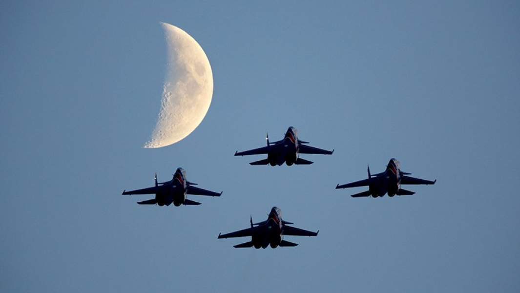 истребители Су-30СМ пилотажной группы «Русские Витязи»