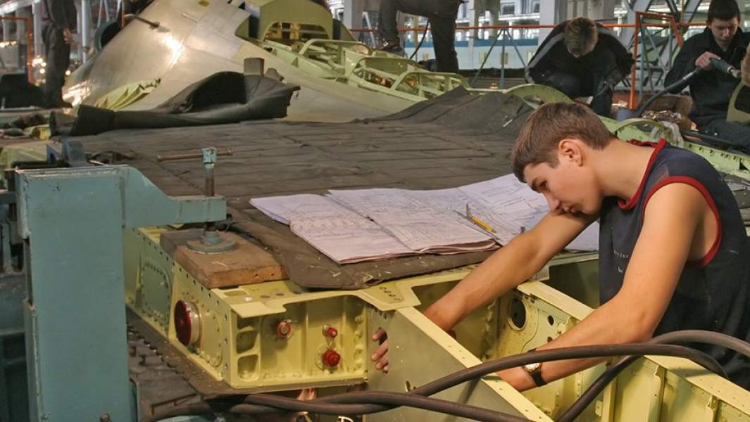 Сборка самолета Су-30МКИ 