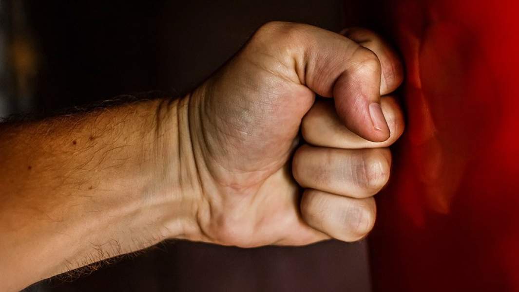 домашнее насилие