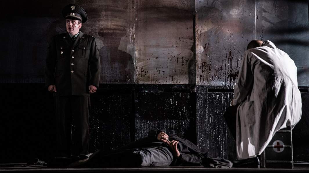 Сцена из спектакля «Палачи»