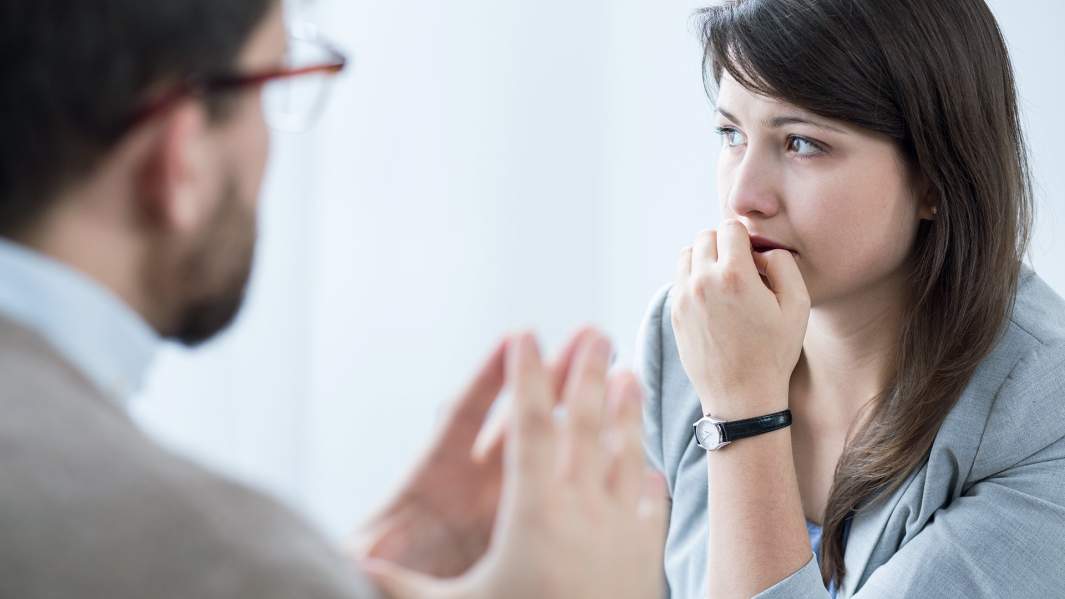 Женщина и психолог