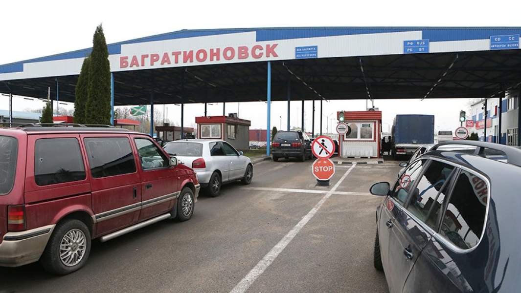 Автомобили в пункте пропуска «Багратионовск» в Калининградской области на российско-польской границе