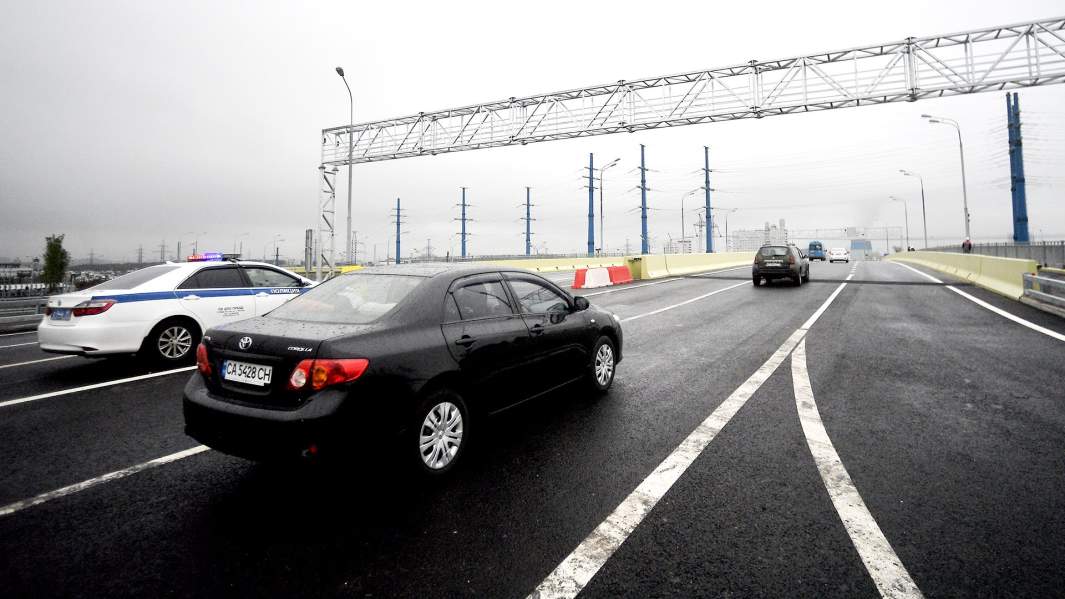 Новый путепровод на пересечении улицы Генерала Дорохова и Московской кольцевой автомобильной дороги