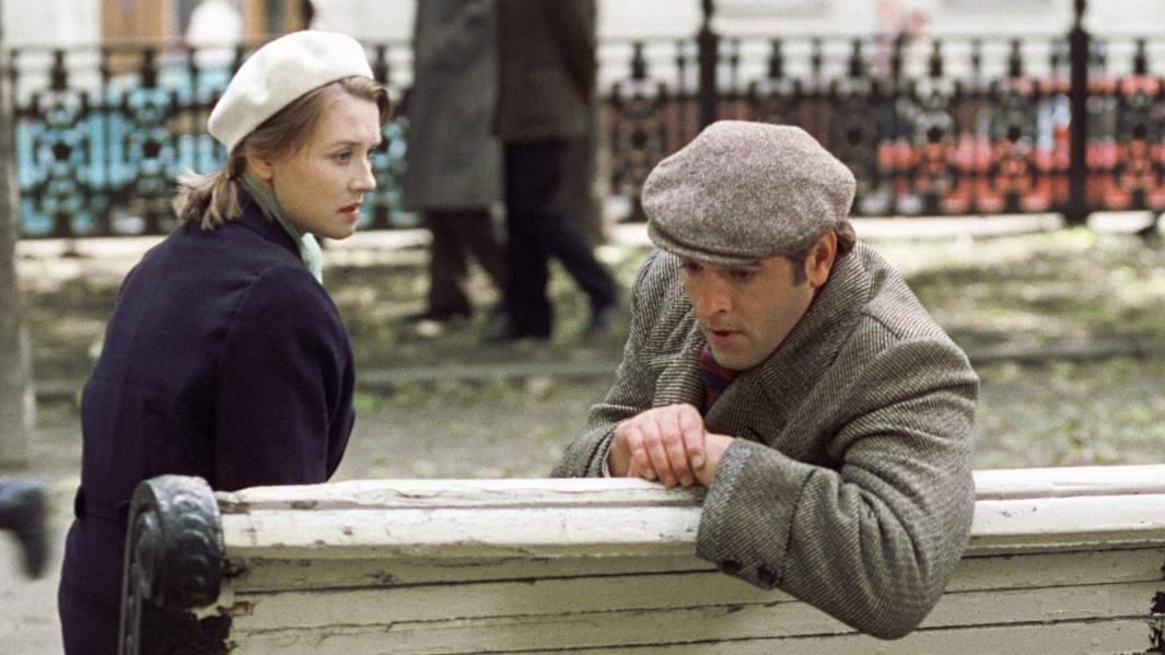 Кадр из фильма "Москва слезам не верит" (режиссер Владимир Меньшов)