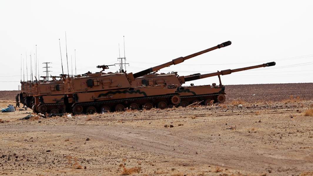 Военная техника турецкой армии на турецко-сирийской границе 