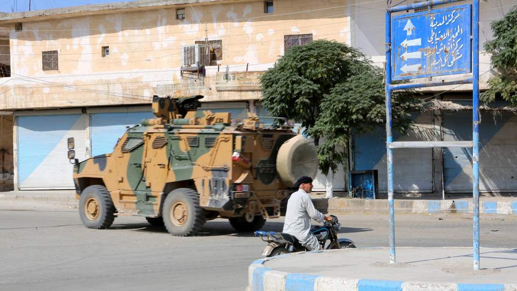 Бронеавтомобиль турецкой армии в городе Тал Абьяд, Сирия