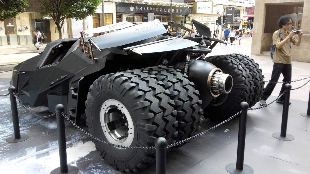 Бэтмобиль Tumbler