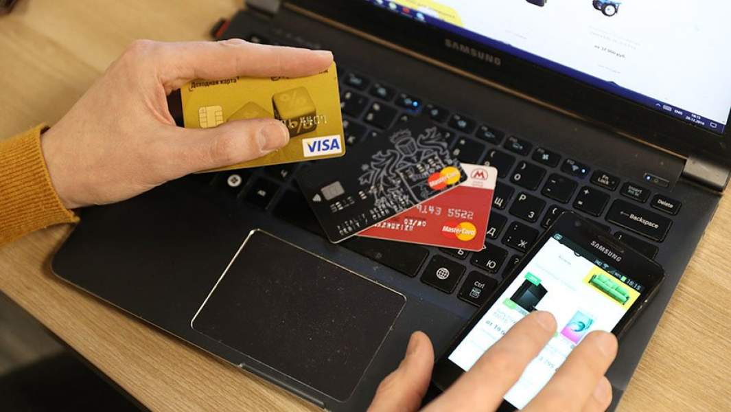 Оплата покупок с помощью карты