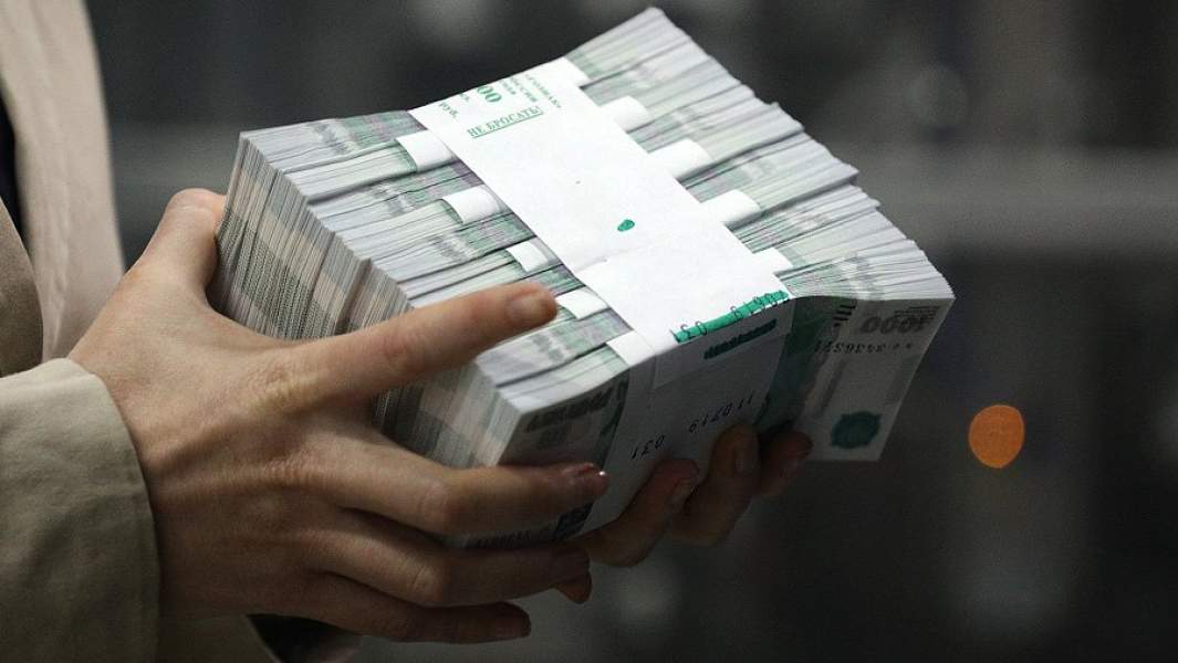 деньги тысяча пачка купюра 1000