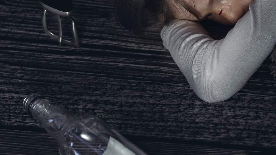 Запуганная девочка