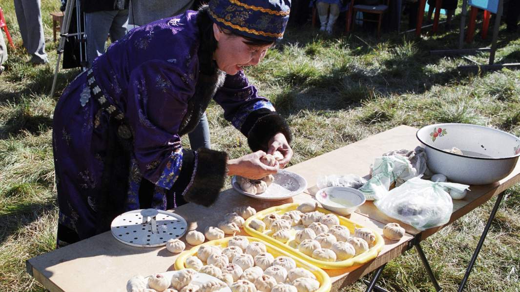 Бурятская Национальная кухня на Сагаалган