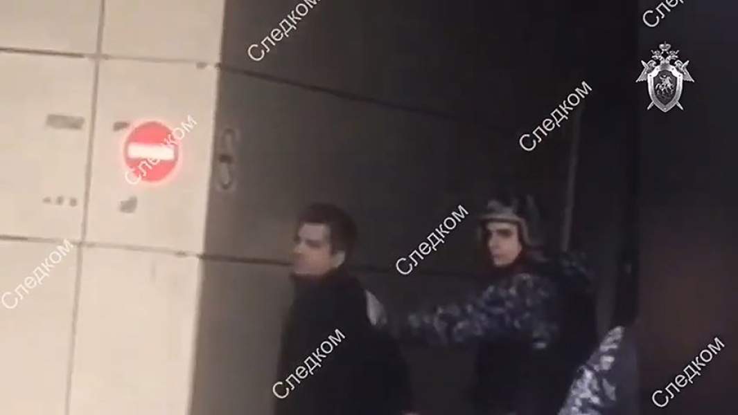 Задержание мужчины, напавшего на сотрудника центрального аппарата Следственного комитета РФ Владислава Капустина