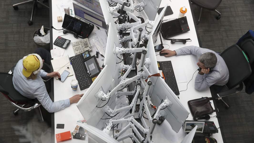 банк мониторы сотрудники