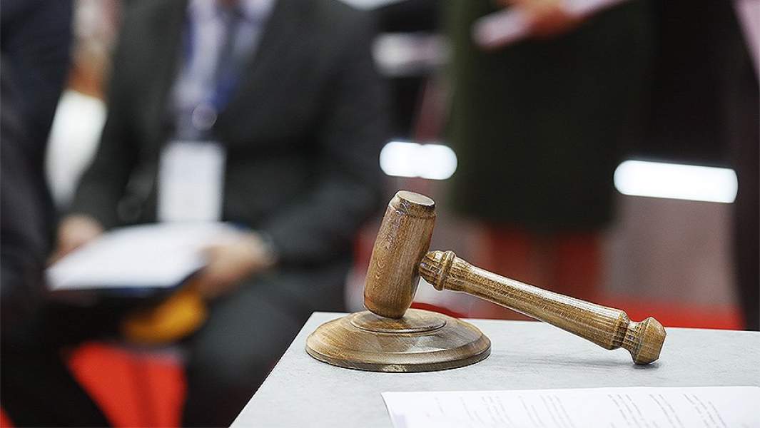 суд молоток