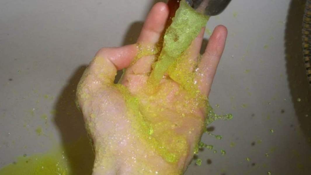 Почему пенится вода