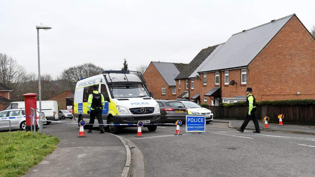 Полиция ококло дома Сергея Скрипаля в Солсбери