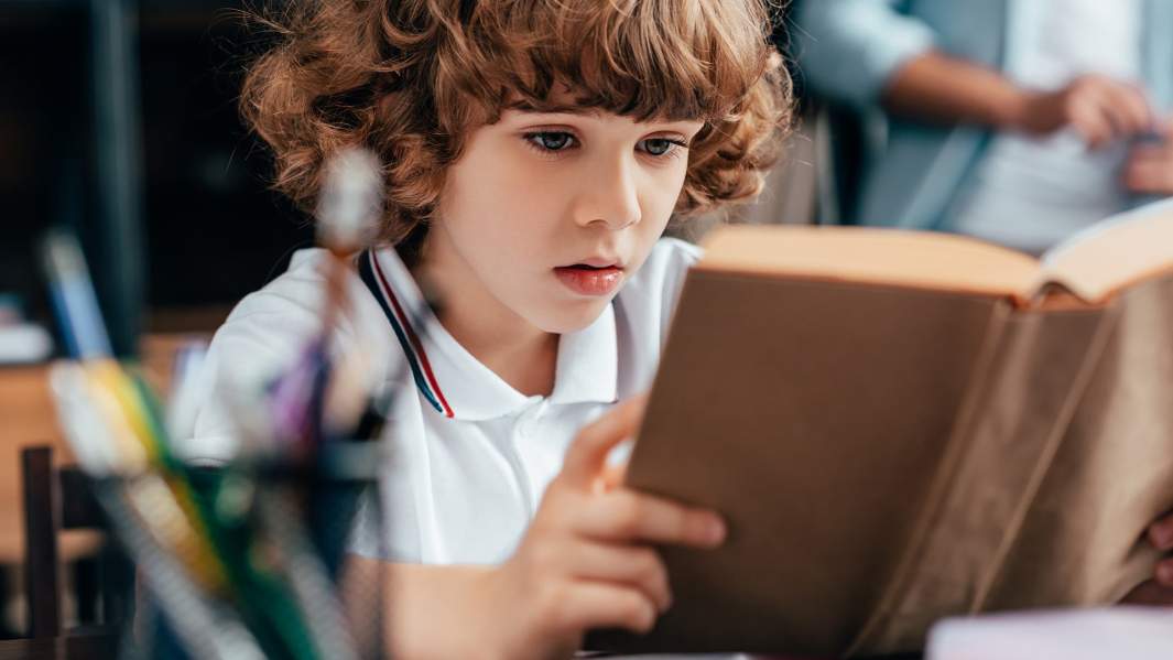 Незрячая вера: почему необоснованные похвалы вредят учебе ребенка