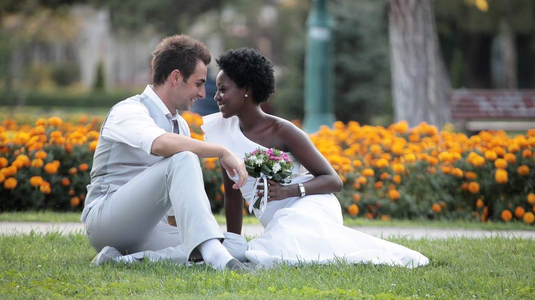 Межрасовая пара