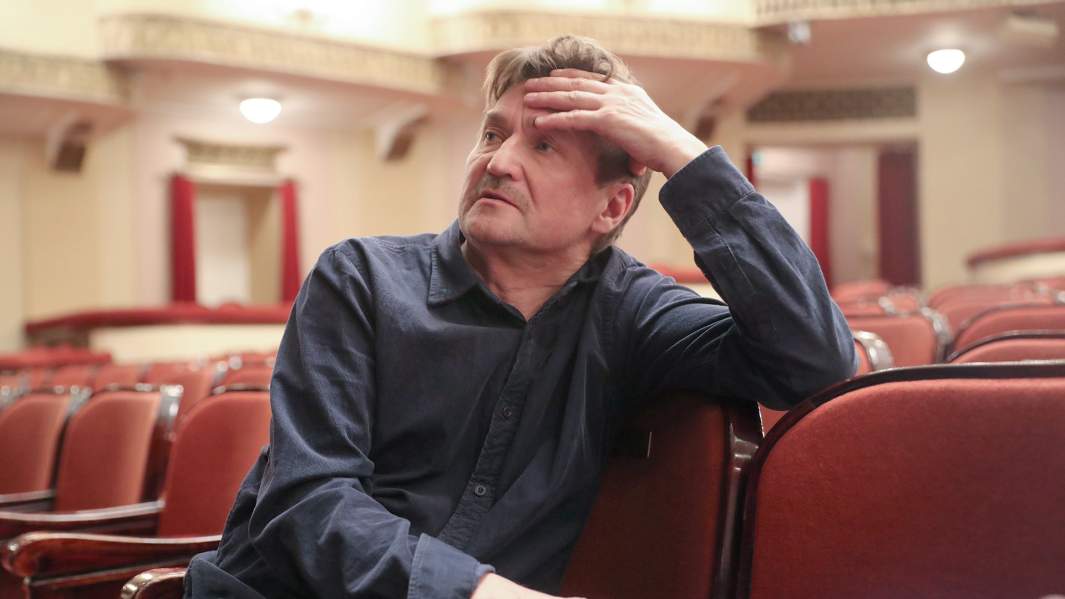 Главный режиссер Театра имени Вахтангова Юрий Бутусов